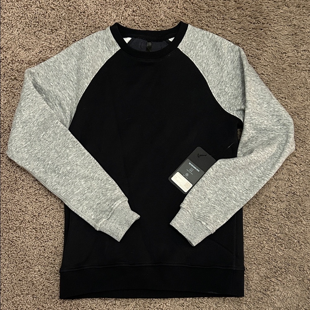 Fabletics Women's Black and Gray Sweatshirt
